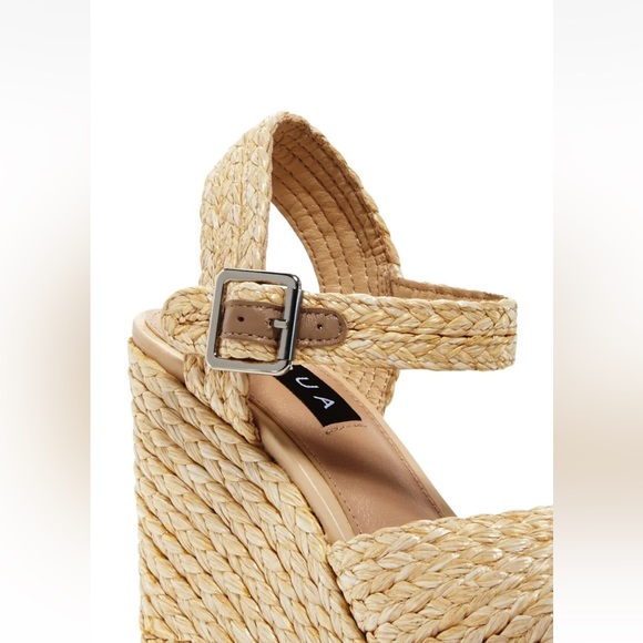 AQUA Natural Raffia Straw Sandal Platforms - Picture 5 of 8